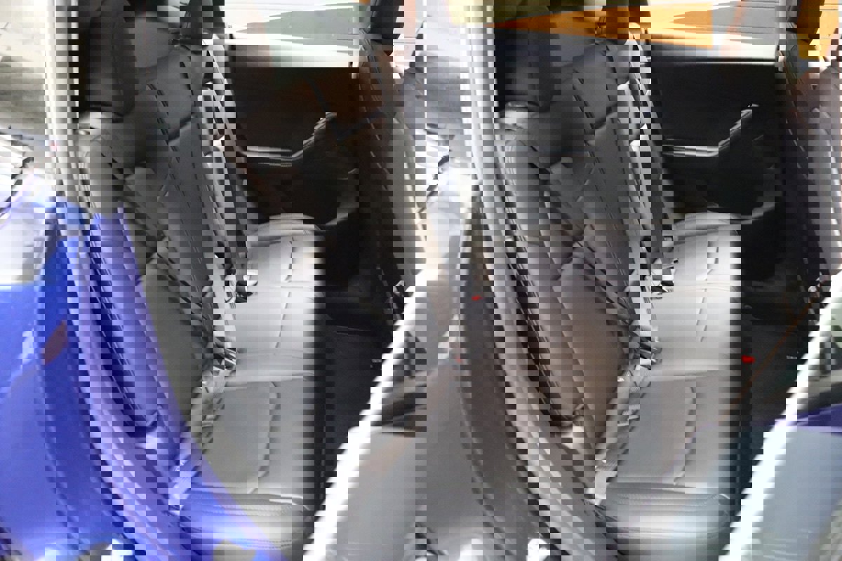 Used 2024 Tesla Model Y Performance image 47