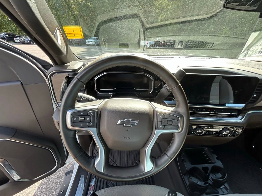 Used 2024 Chevrolet Silverado 1500 RST image 28