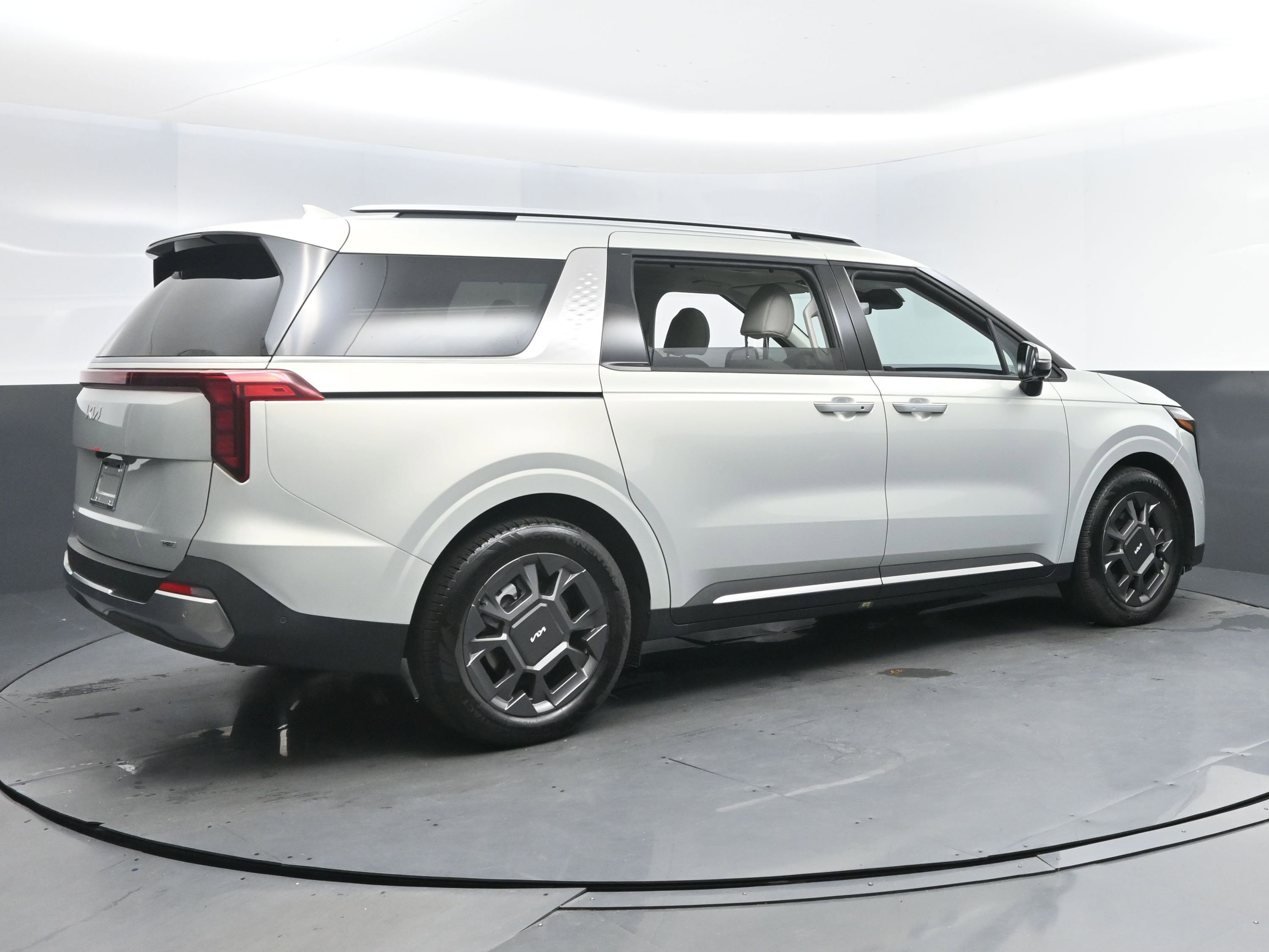 New 2026 Kia Carnival SX image 4