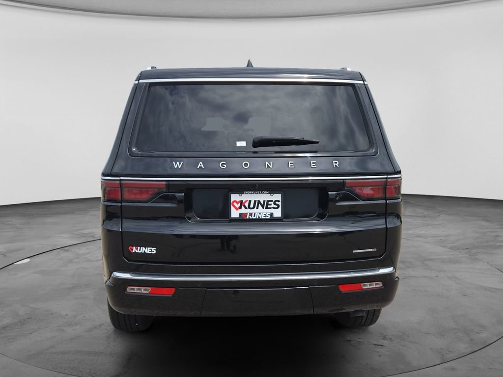 Used 2024 Jeep Wagoneer Series II AWD/4WD image 9
