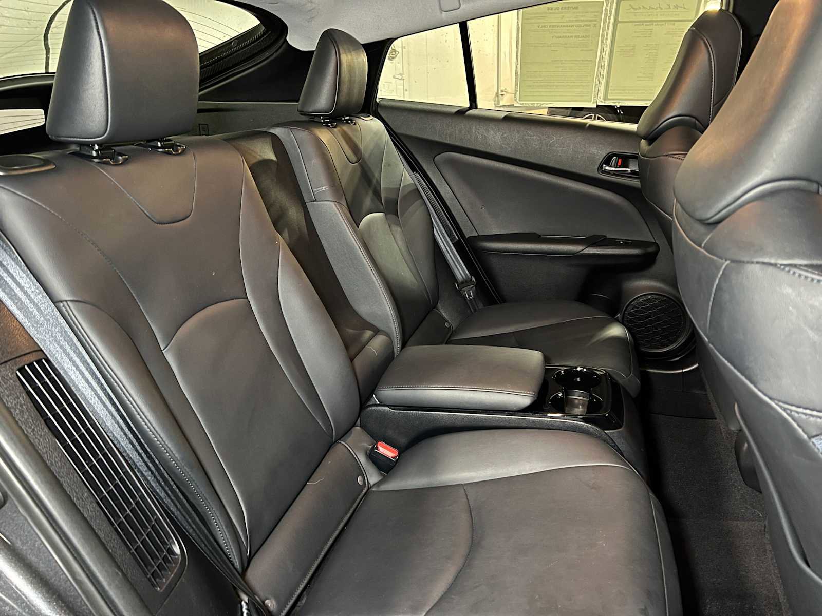 Used 2017 Toyota Prius Prime Premium image 13