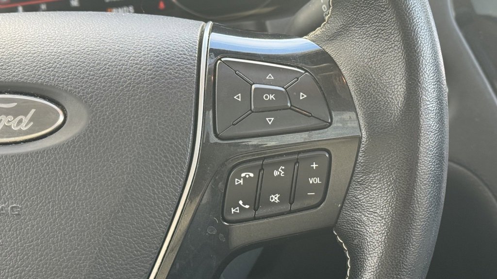 Used 2017 Ford Explorer Platinum image 13