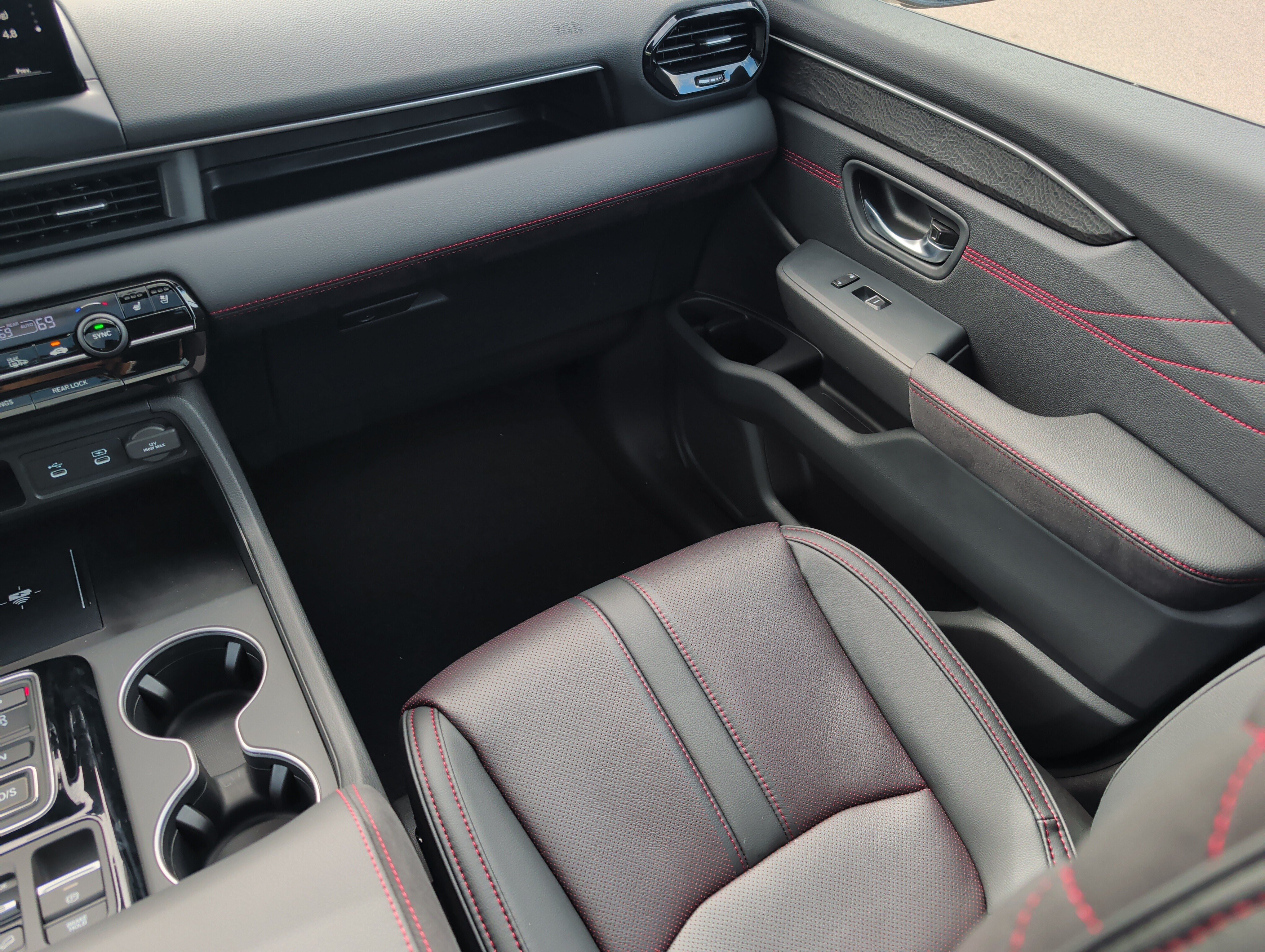 New 2026 Honda Pilot Black Edition image 11