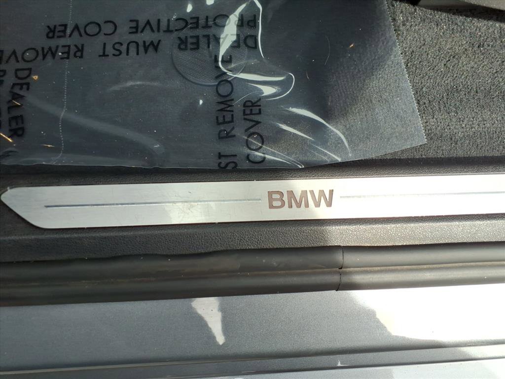 Used 2023 BMW X7 xDrive40i w/ Parking Assistance Package image 27