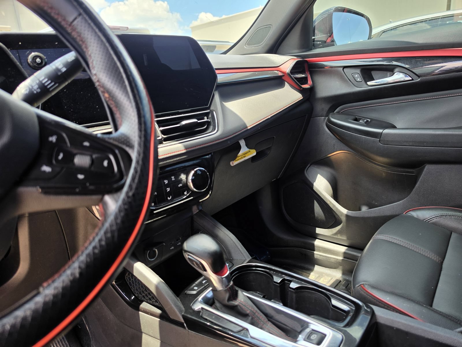 Used 2024 Chevrolet TrailBlazer RS FWD image 6