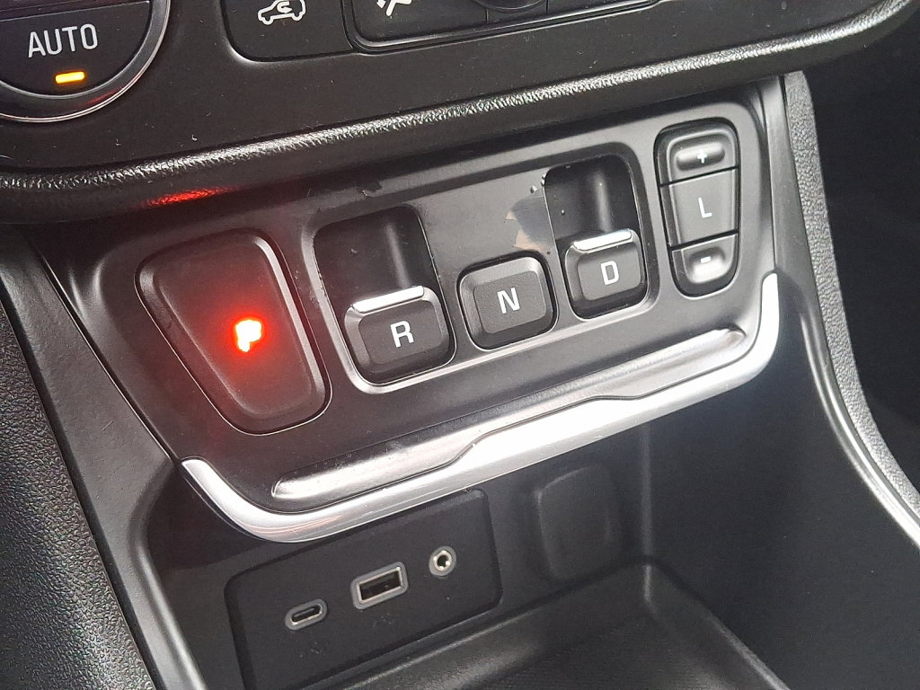 Used 2019 GMC Terrain SLE w/ Driver Convenience Package image 30