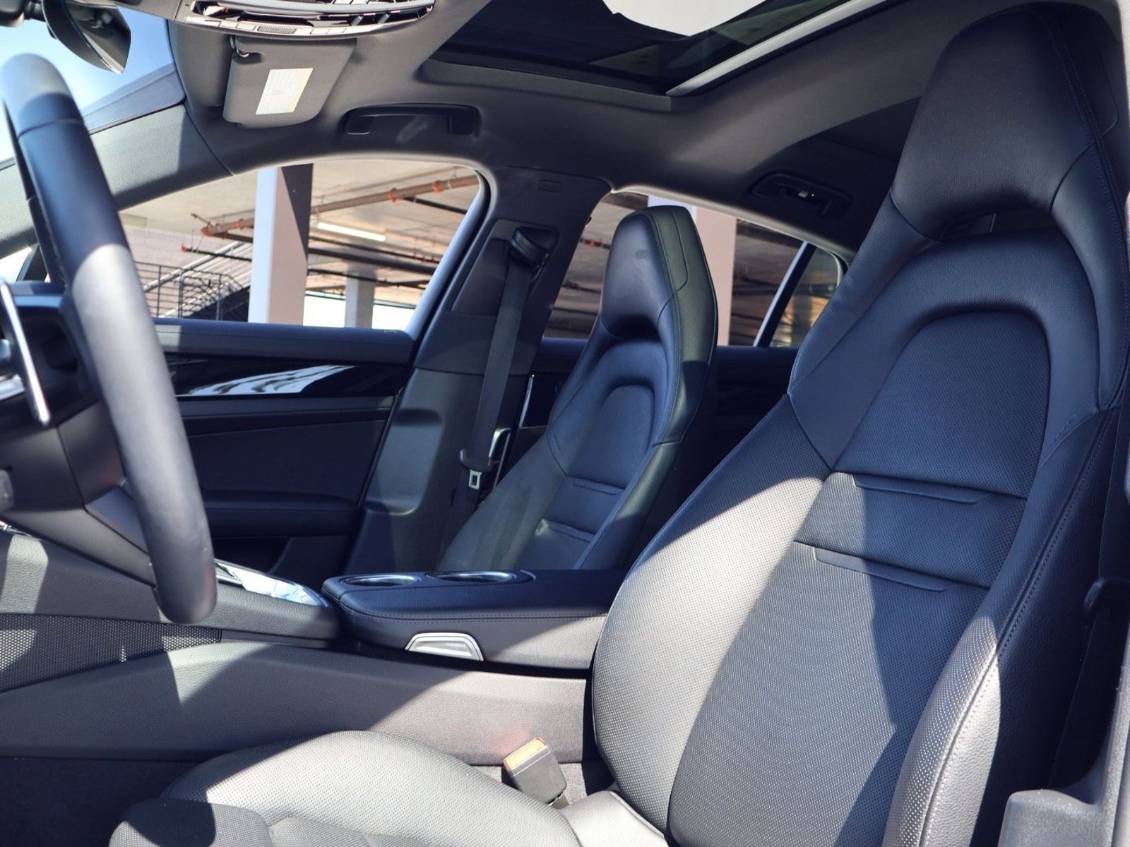 Certified 2023 Porsche Panamera 4 image 5