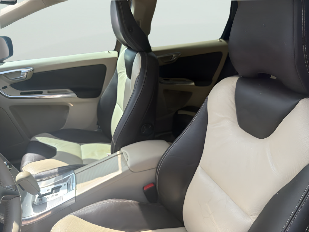 Used 2012 Volvo XC60 3.2 FWD image 15