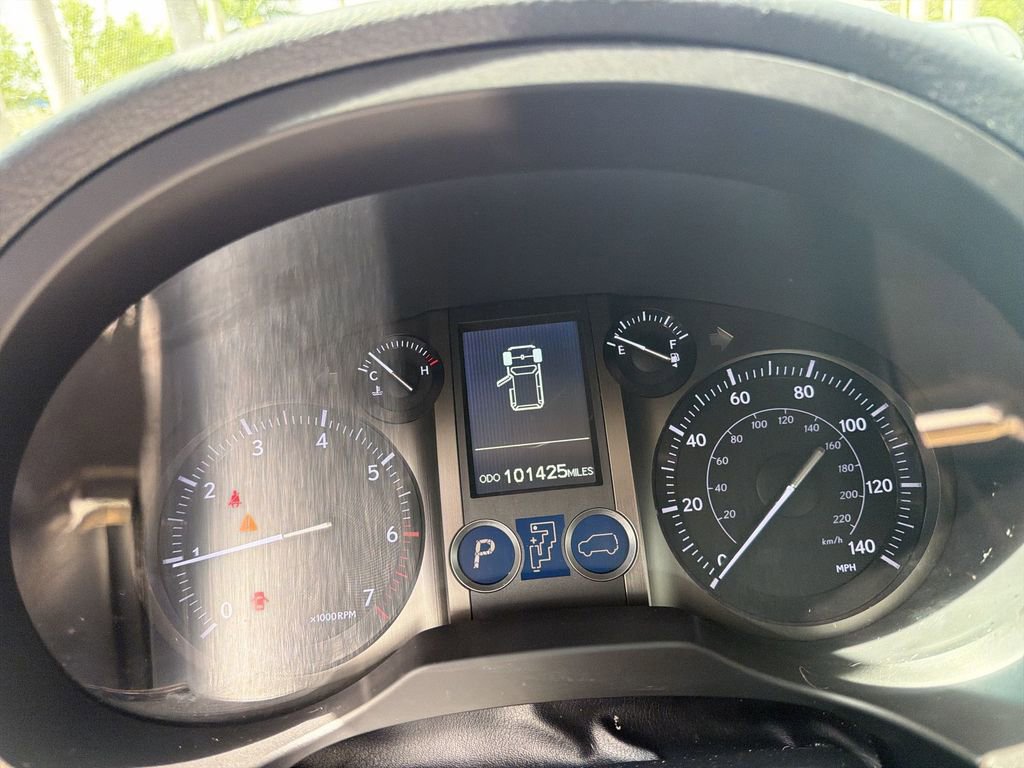 Used 2012 Lexus GX 460 w/ Comfort Plus Pkg AWD/4WD image 25