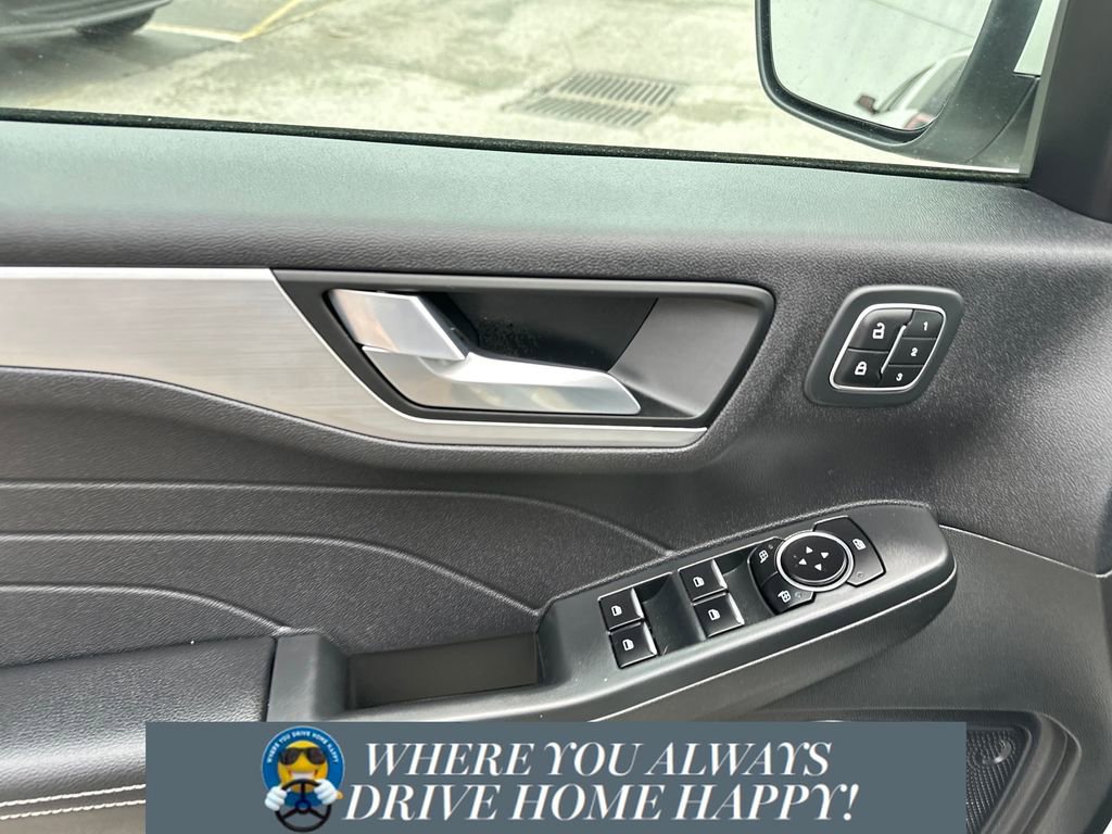 Certified 2023 Ford Escape Platinum image 11