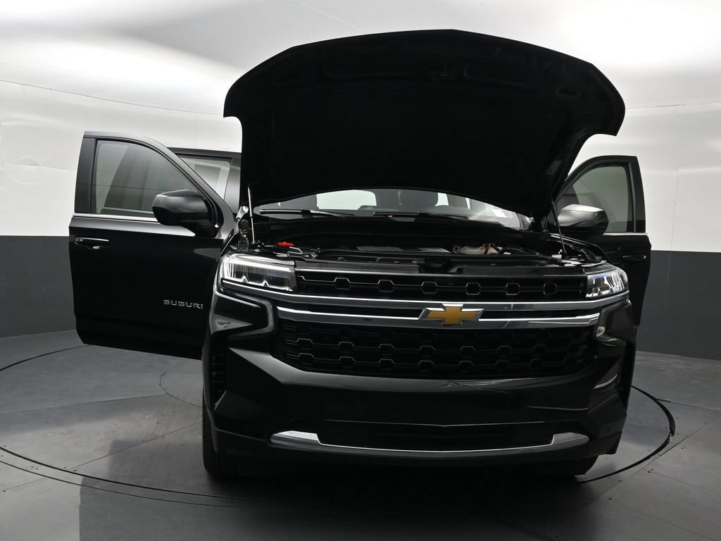 Used 2024 Chevrolet Suburban LS RWD image 37