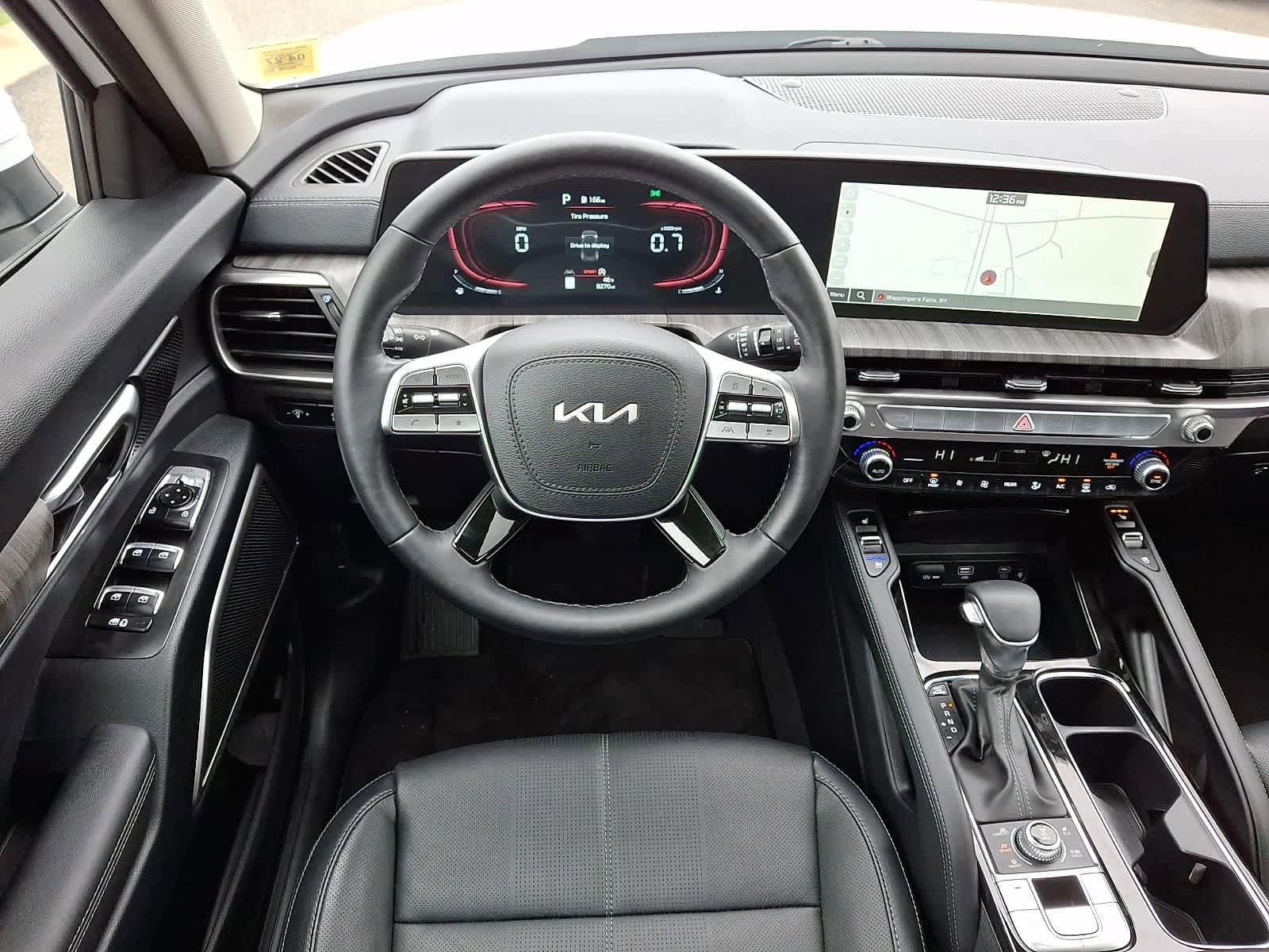 Used 2024 Kia Telluride EX AWD/4WD image 13