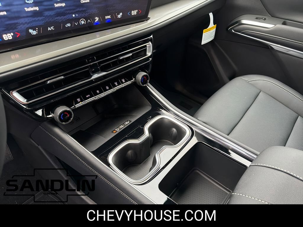 New 2026 Chevrolet Traverse LT w/ Sun and Wheel Package image 19