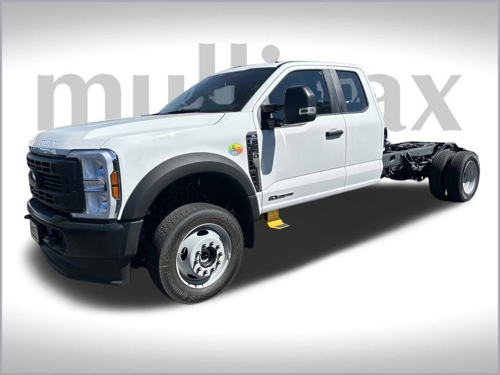 New 2025 Ford F550 4x4 SuperCab Super Duty image 9