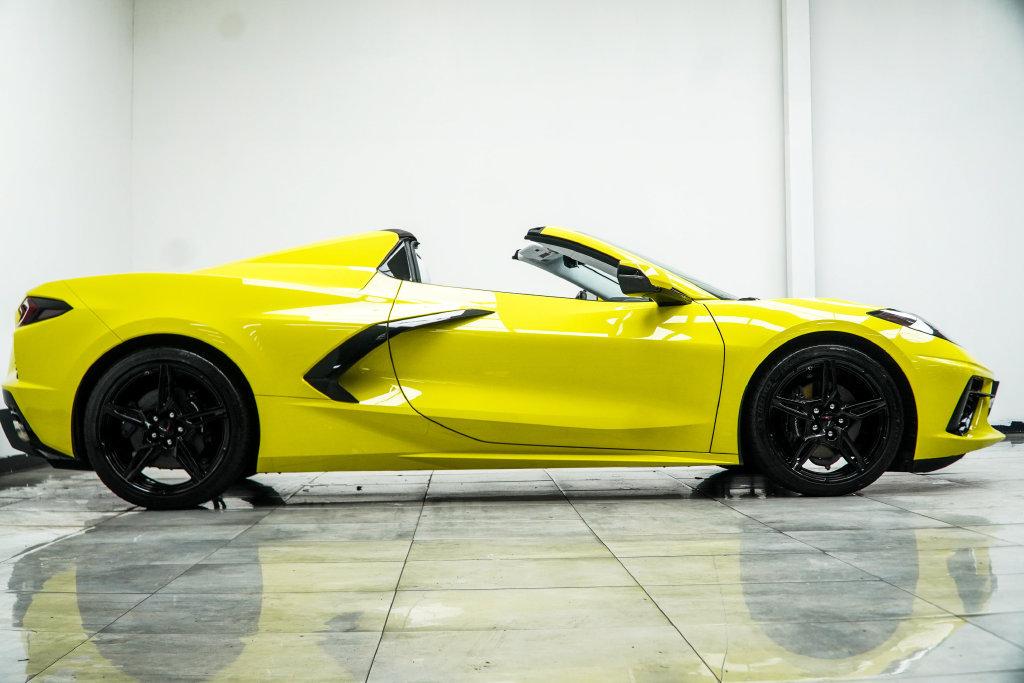 Used 2024 Chevrolet Corvette Stingray Premium Conv w/ 3LT RWD image 8
