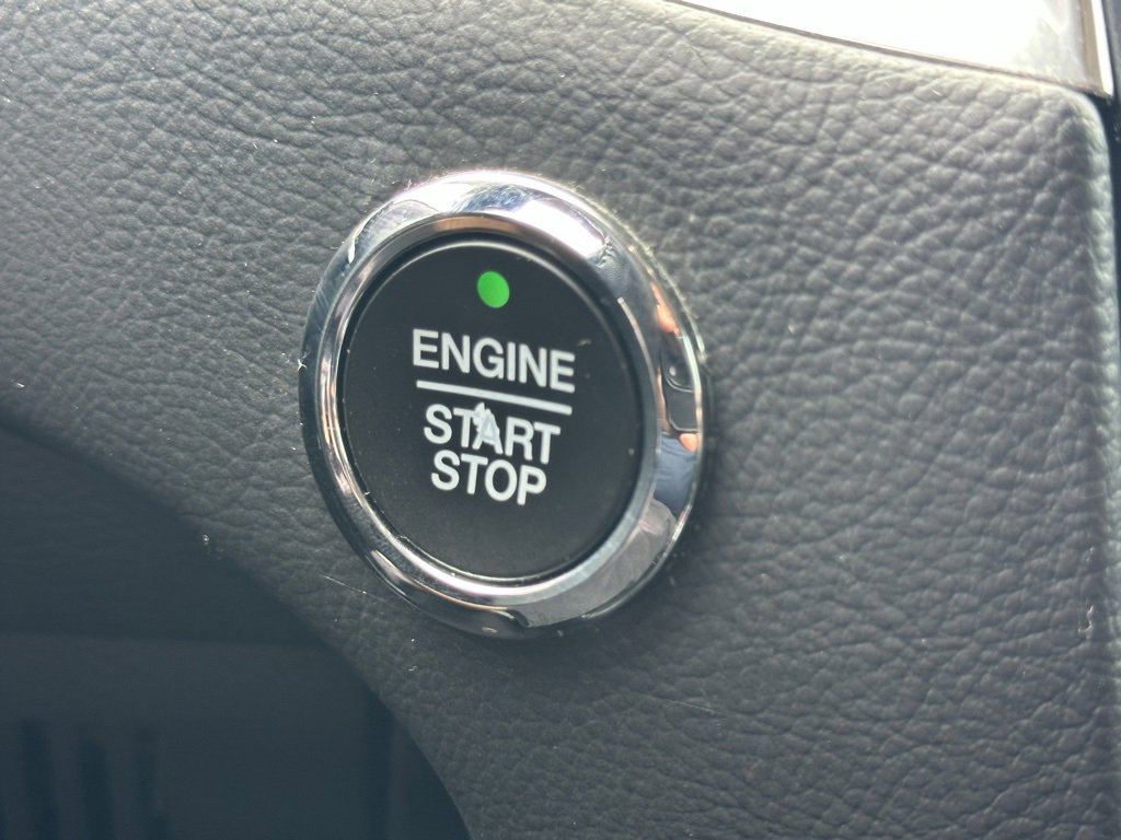 Used 2022 Ford Edge Titanium image 26