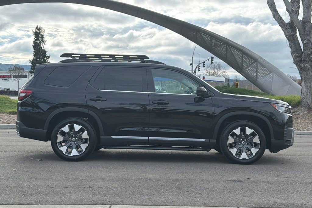 New 2026 Honda Pilot Elite image 3