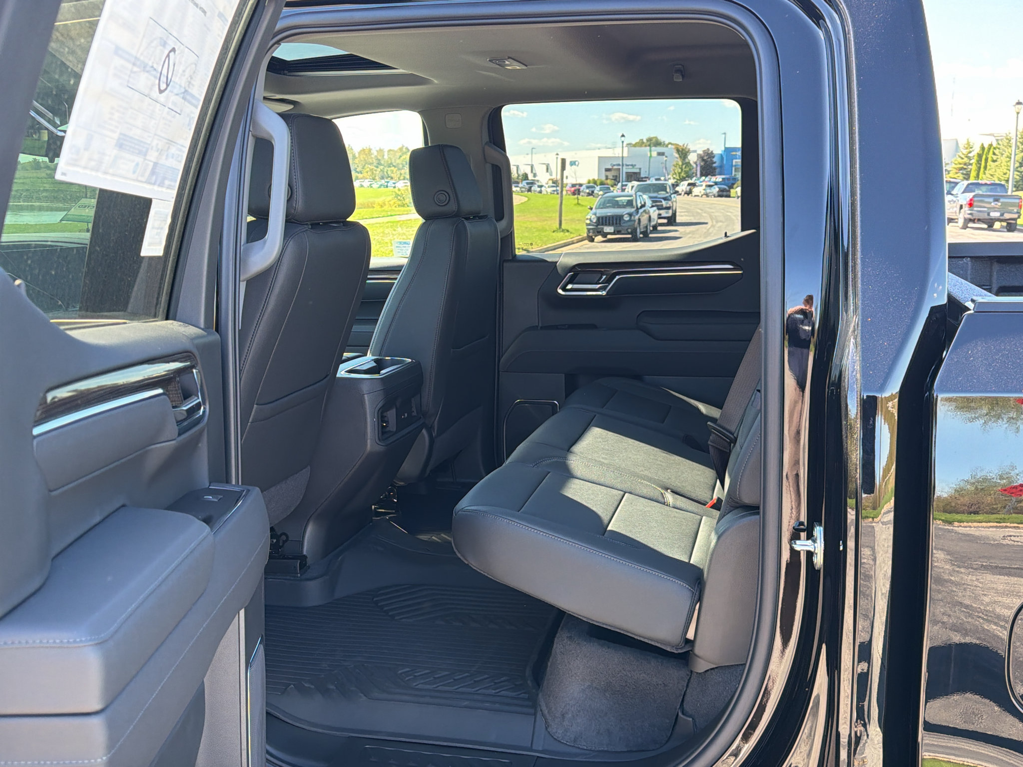 New 2026 Chevrolet Silverado 1500 LT Trail Boss w/ LT Trail Boss Premium Package AWD/4WD image 36