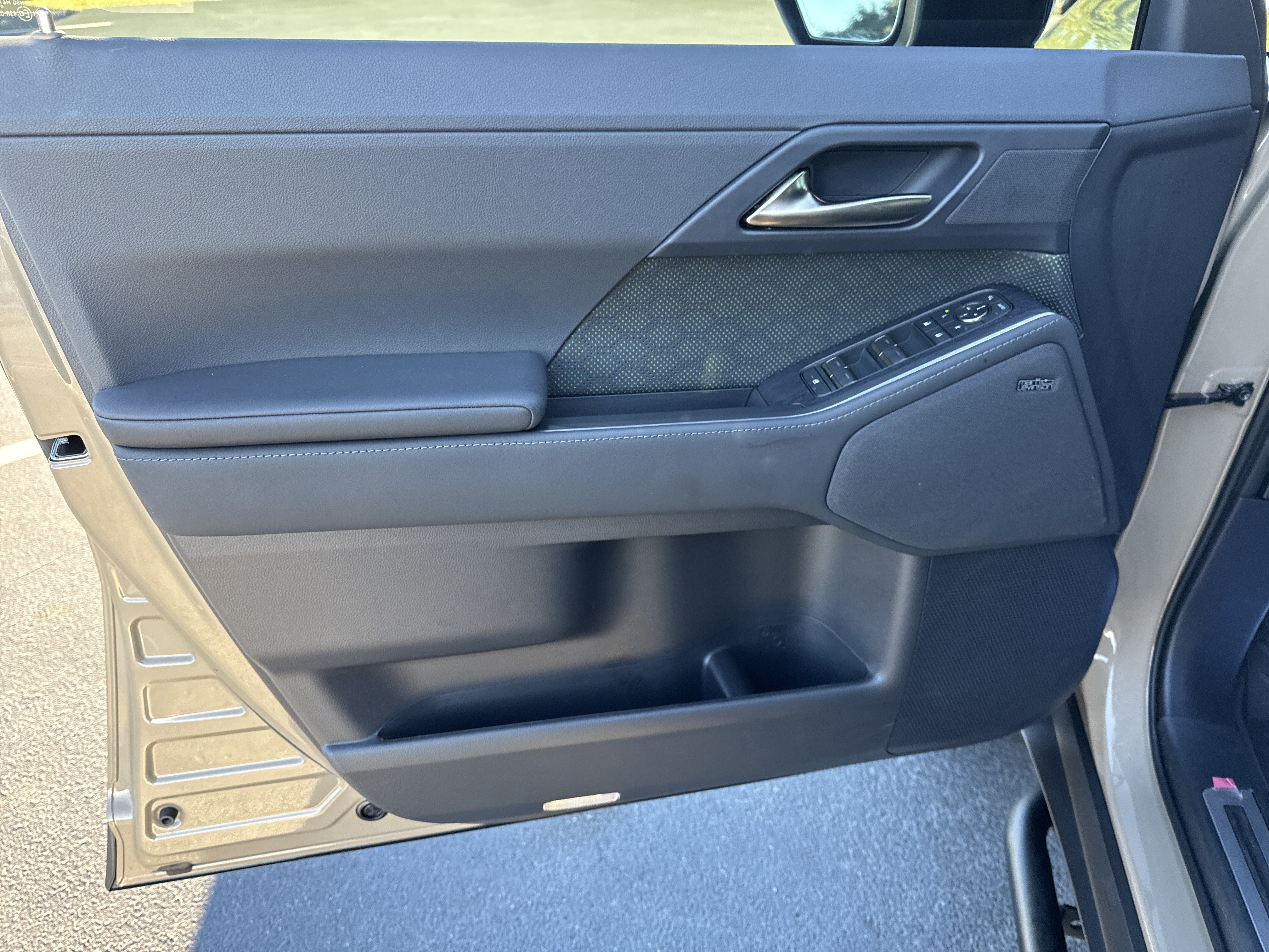 Used 2026 Lexus GX 550 AWD/4WD image 23