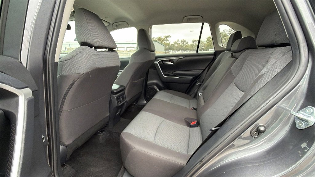 Certified 2024 Toyota RAV4 XLE image 34