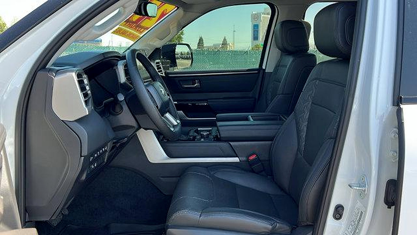 Used 2024 Toyota Tundra Limited image 29