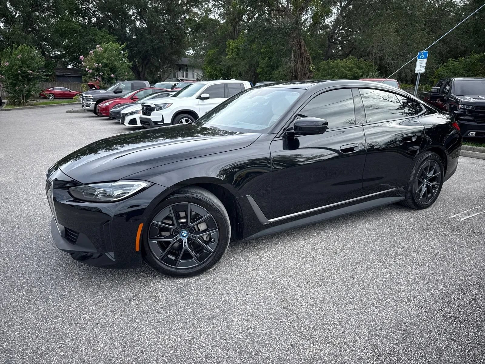 Used 2023 BMW i4 eDrive35 w/ Premium Package RWD image 3