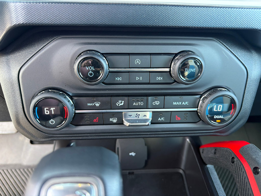 Used 2024 Ford Bronco Heritage Edition AWD/4WD image 26