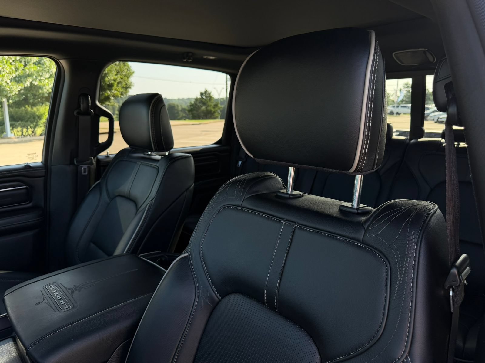 Used 2022 RAM 1500 Limited AWD/4WD image 15