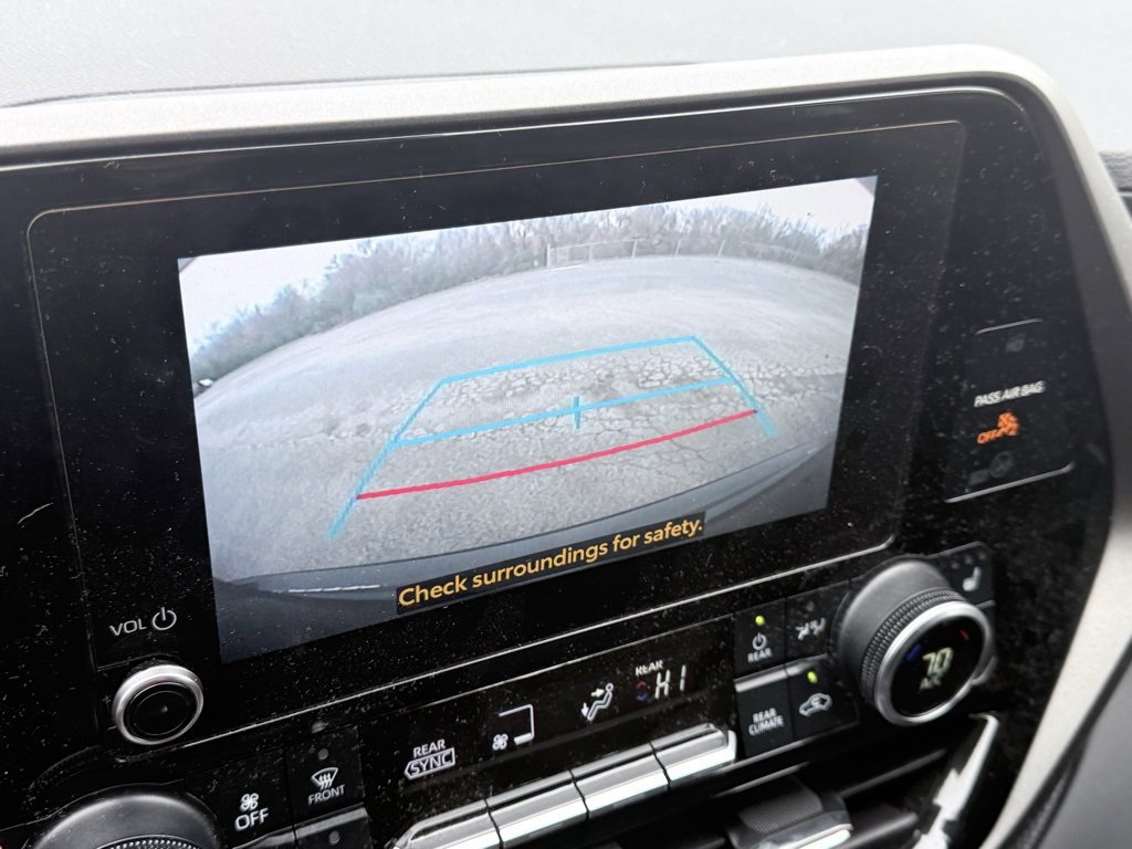Used 2024 Toyota Highlander XLE image 15