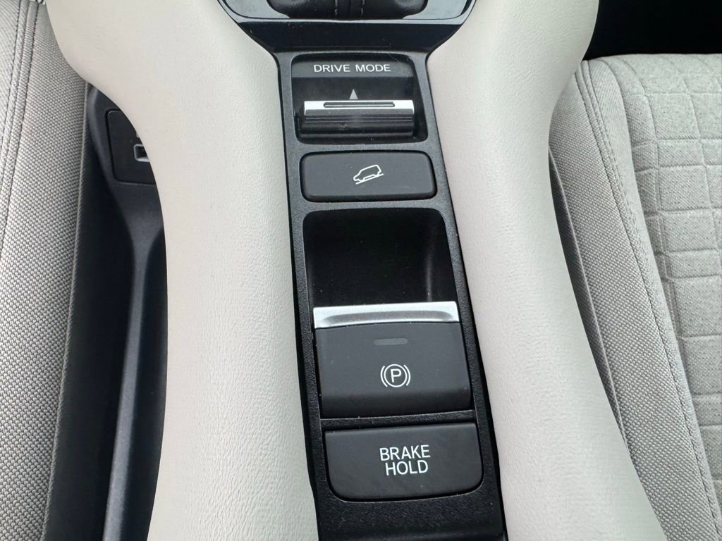Used 2023 Honda HR-V LX image 14