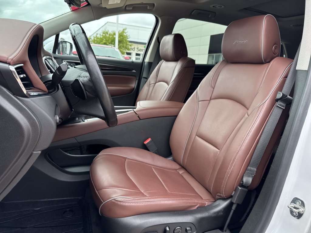 Certified 2021 Buick Enclave Avenir w/ Avenir Technology Package AWD/4WD image 14