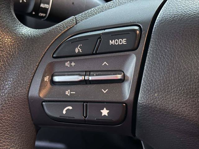 Used 2023 Hyundai Kona SE w/ Cargo Package AWD/4WD image 22