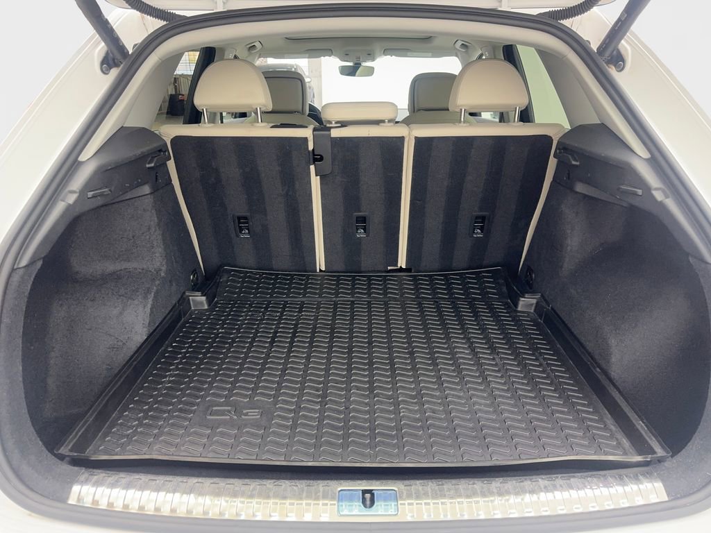 Used 2022 Audi Q3 2.0T Premium w/ Convenience Package image 78