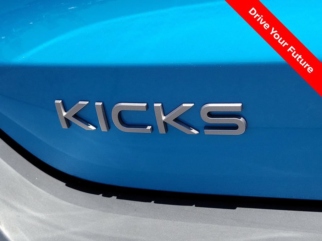 Certified 2025 Nissan Kicks SR FWD image 29
