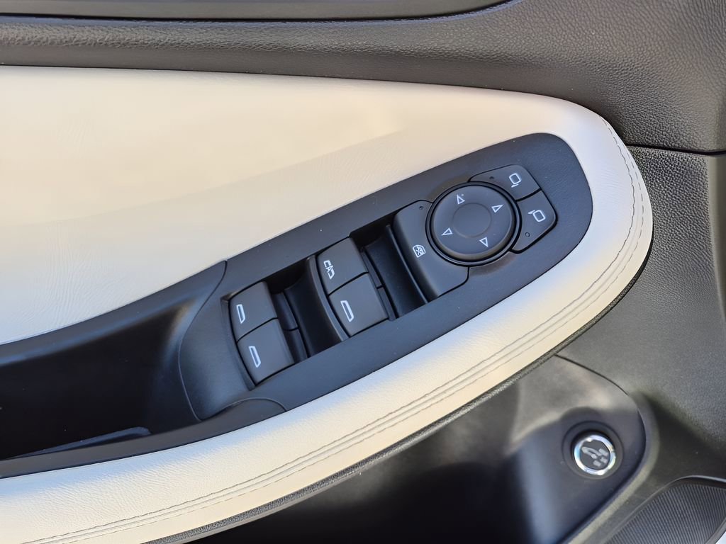 Certified 2023 Buick Encore GX Essence w/ Advanced Technology Package image 28