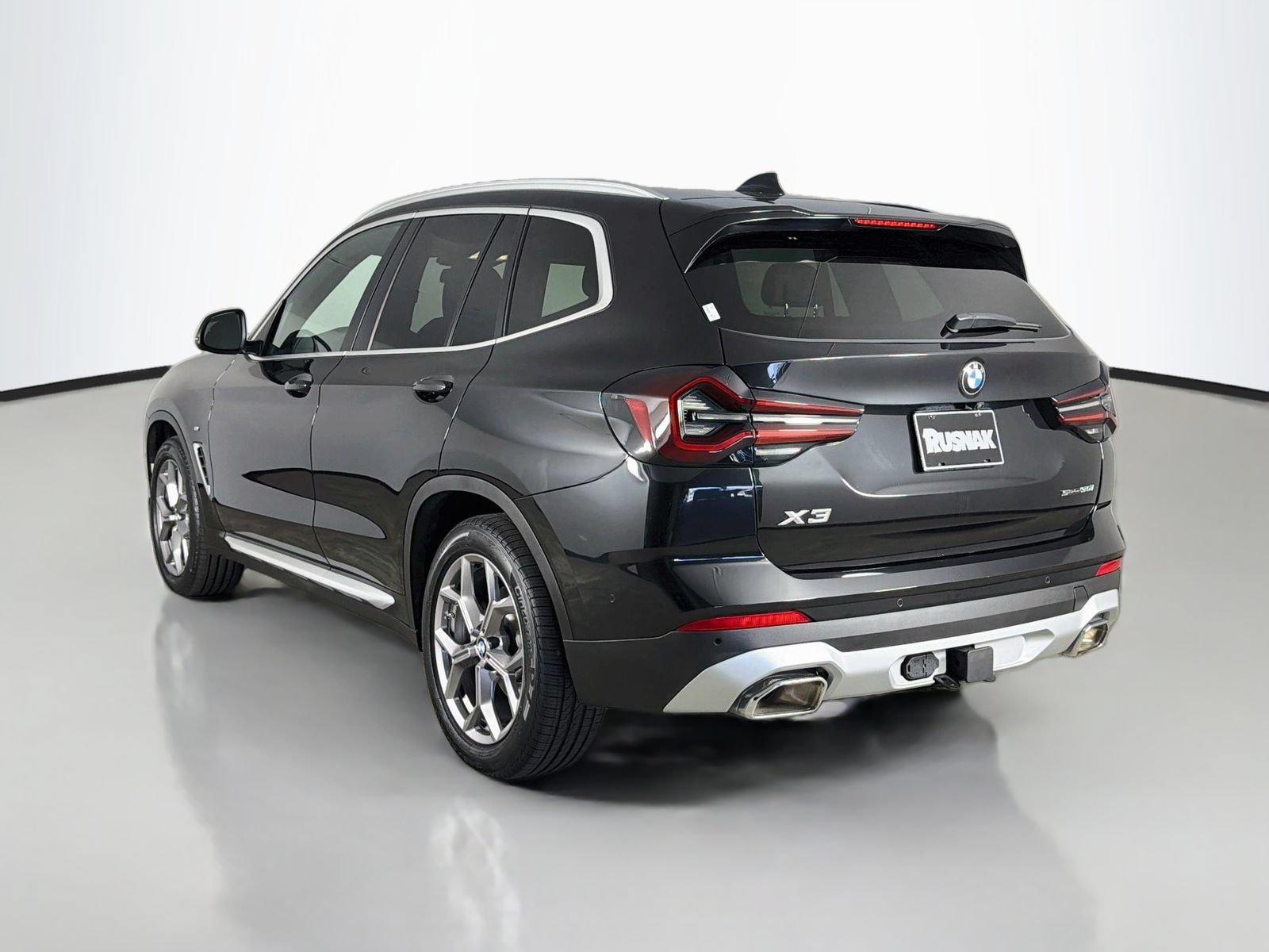 Used 2023 BMW X3 sDrive30i w/ Convenience Package RWD image 5