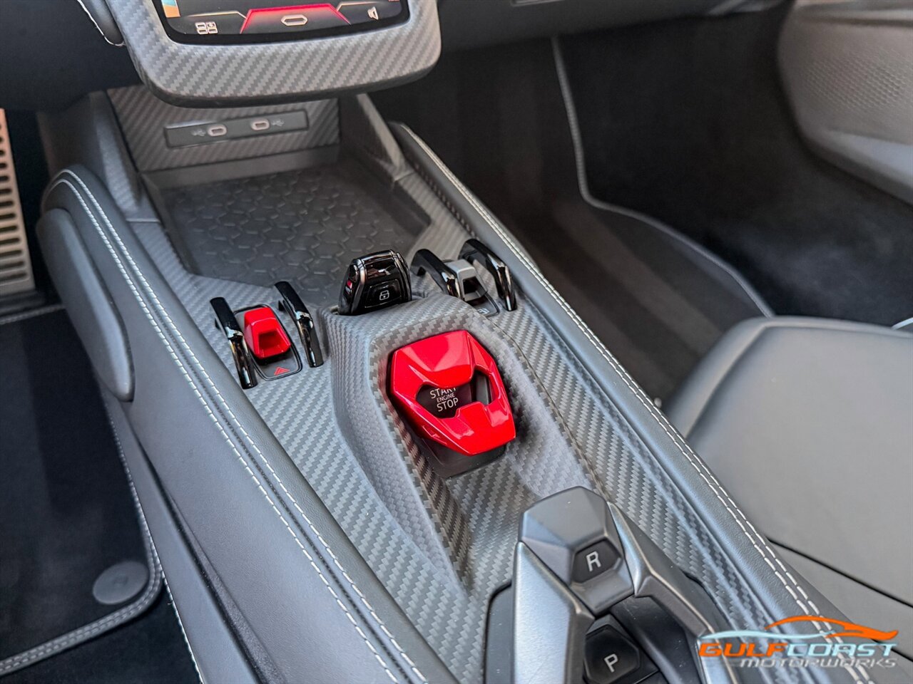 Used 2024 Lamborghini Revuelto image 21