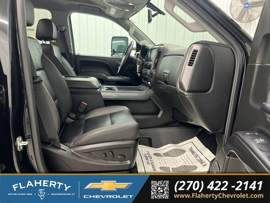 Used 2018 GMC Sierra 2500 SLT w/ Duramax Plus Package AWD/4WD image 15