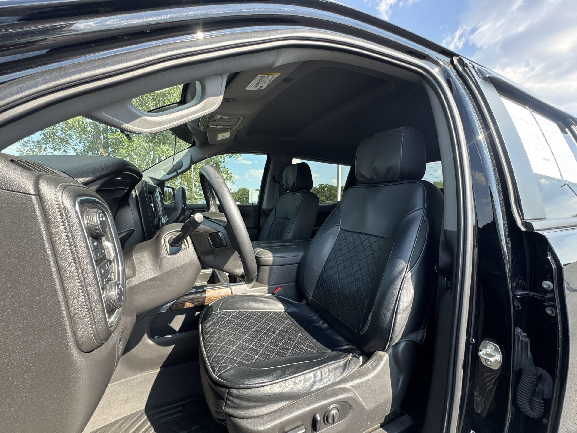 Certified 2021 Chevrolet Silverado 1500 RST AWD/4WD image 11
