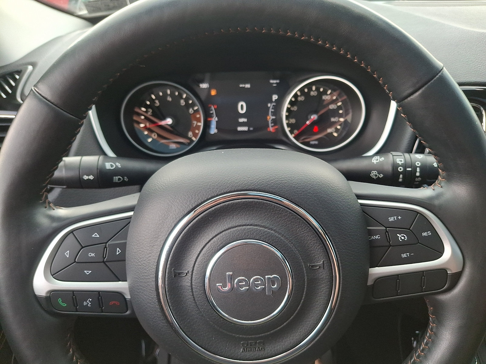 Used 2018 Jeep Compass Limited w/ Navigation Group AWD/4WD image 21