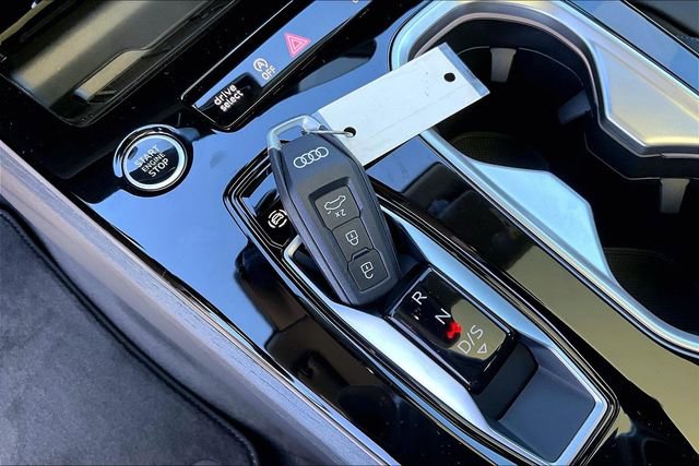 New 2026 Audi A6 Premium Plus AWD/4WD image 10