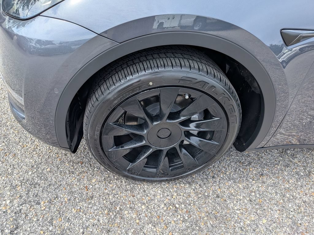 Used 2022 Tesla Model Y Long Range AWD/4WD image 12