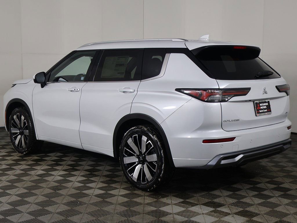 New 2026 Mitsubishi Outlander SEL AWD/4WD image 14