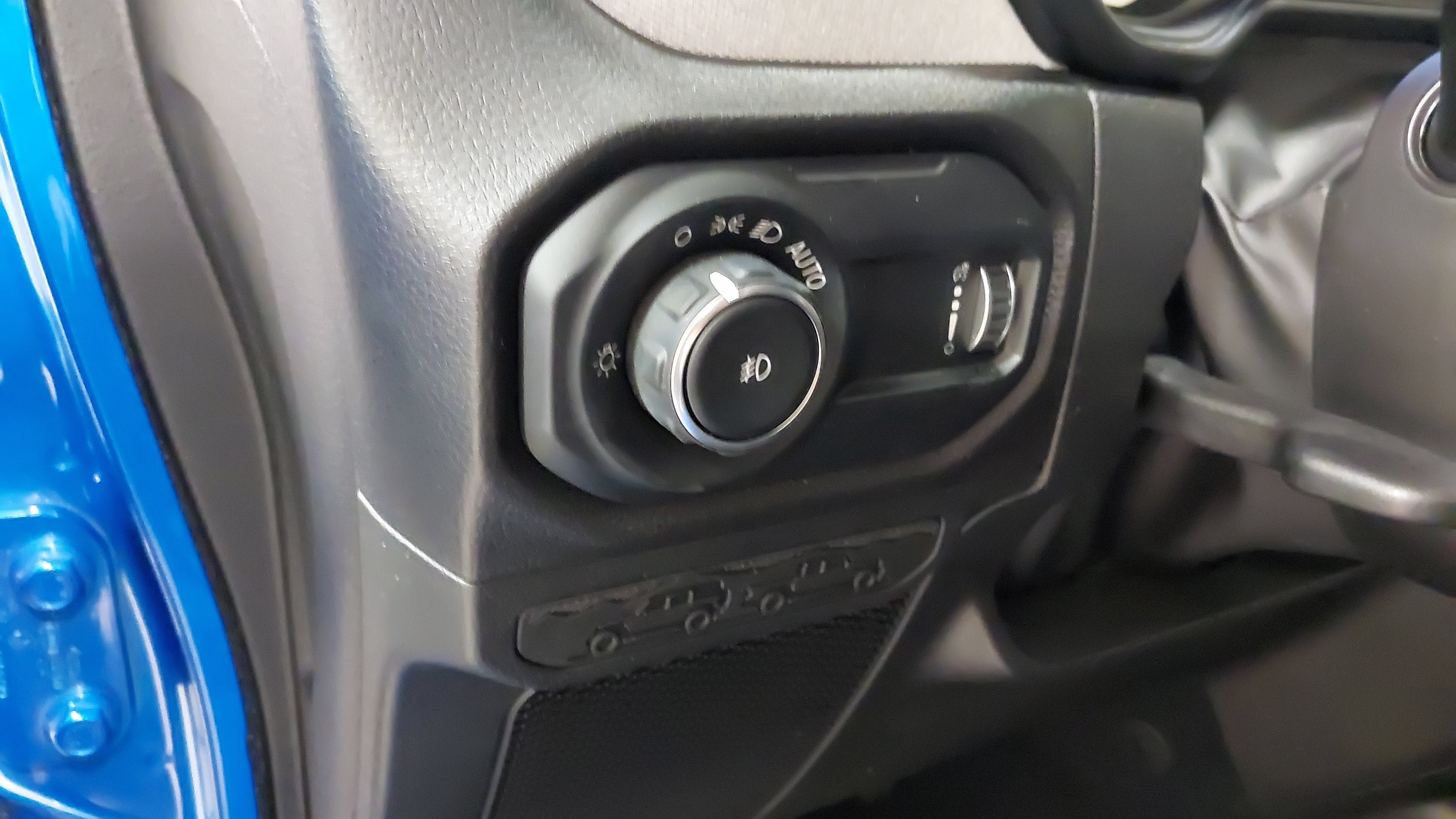 Used 2024 Jeep Wrangler Sport AWD/4WD image 31