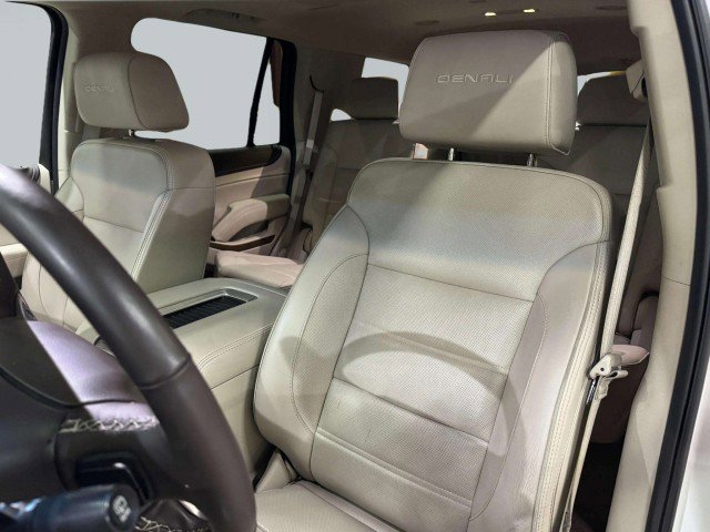 Used 2019 GMC Yukon Denali w/ Denali Ultimate Package image 26
