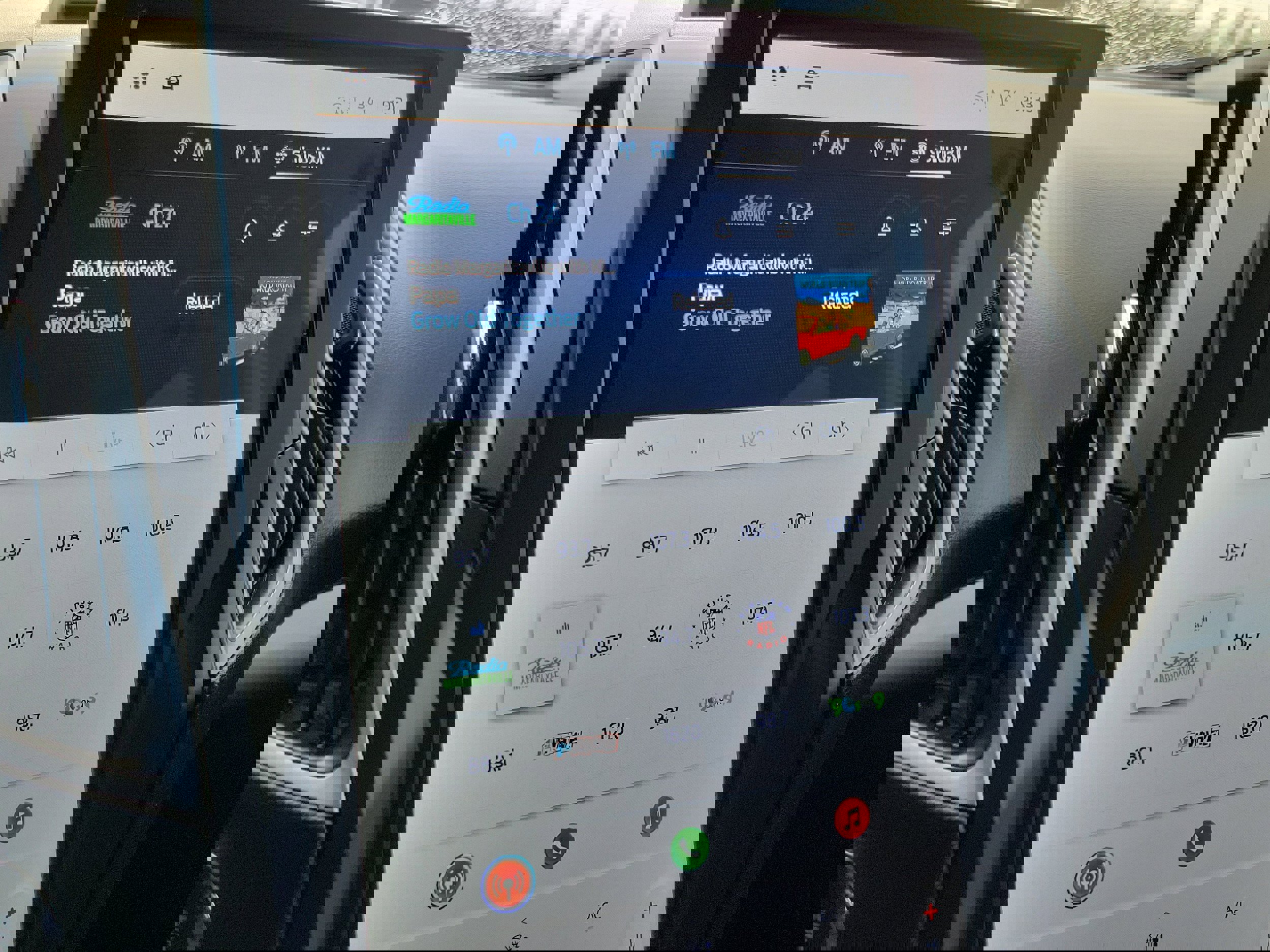 Used 2023 Ford Edge SEL w/ Convenience Package image 27