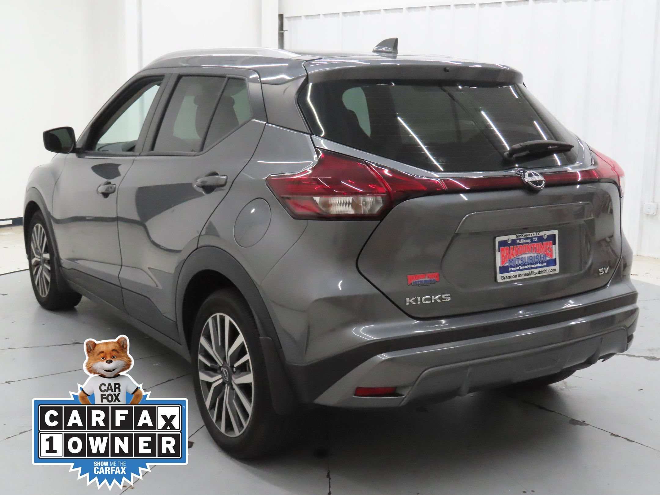 Used 2023 Nissan Kicks SV FWD image 6