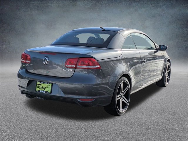 Used 2013 Volkswagen Eos Lux image 4