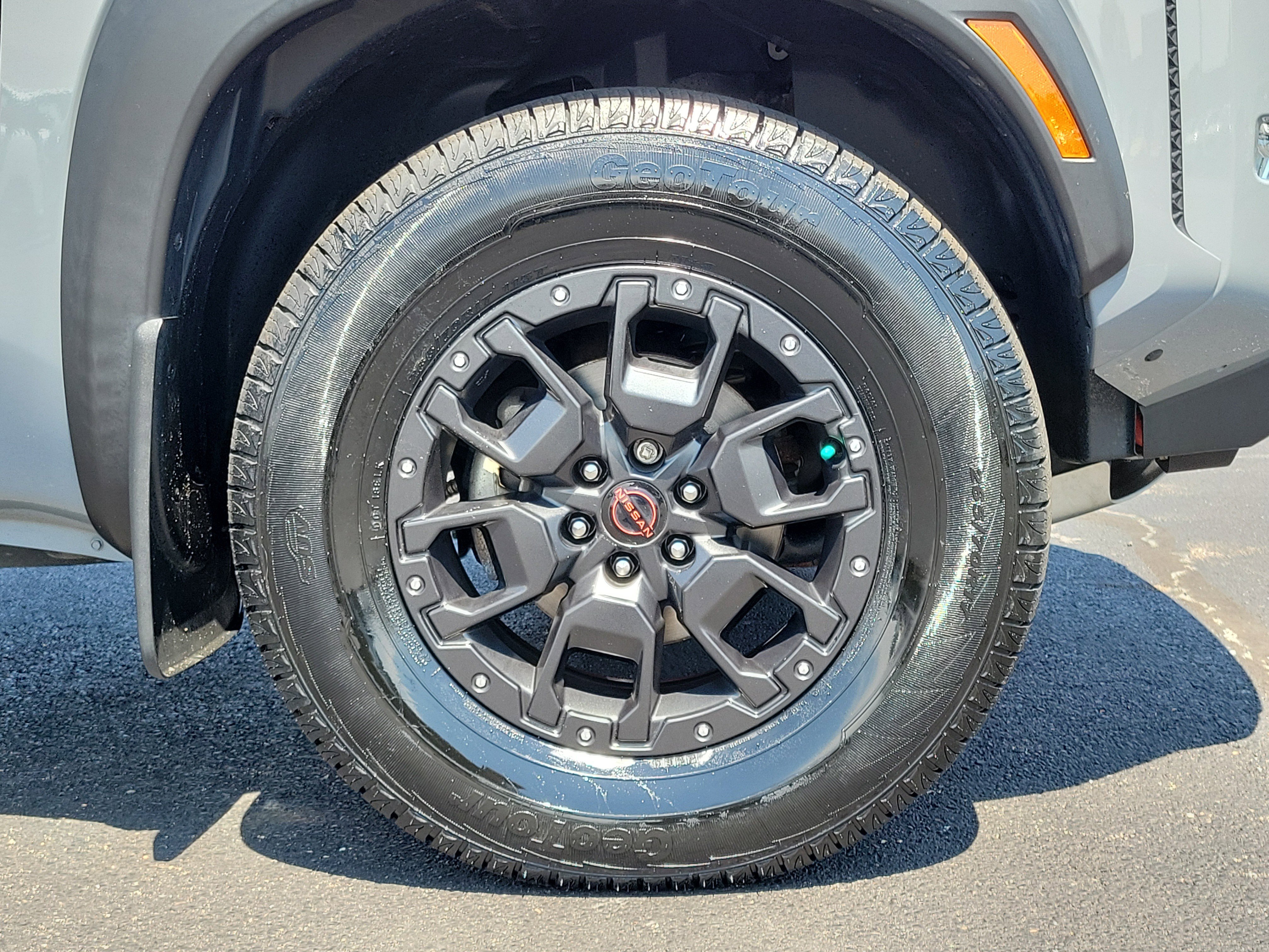 Used 2022 Nissan Frontier PRO-4X w/ Pro-4X Premium Package AWD/4WD image 5