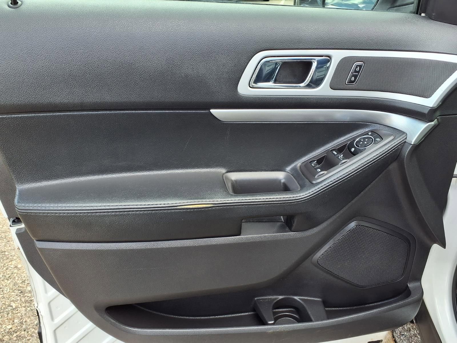 Used 2013 Ford Explorer XLT AWD/4WD image 13